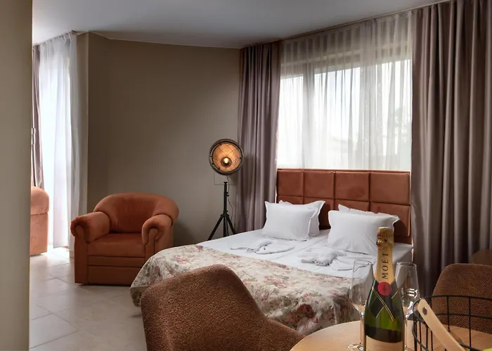 Avenue Sluneční pobřeží