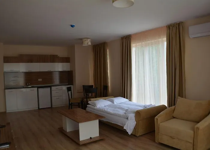 Avenue Sluneční pobřeží