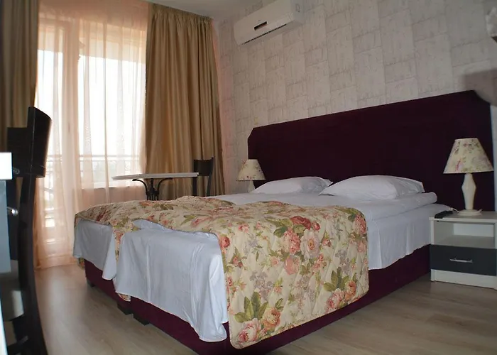 Hotel Avenue Sluneční pobřeží